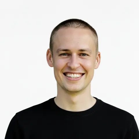 Portrait of Niclas Aunin, founder of ALLMO